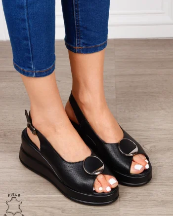 SANDALE Dama Piele Naturala CU TALPA INALTA SI ACCESORIU METALIC CRL1599 NEGRU
