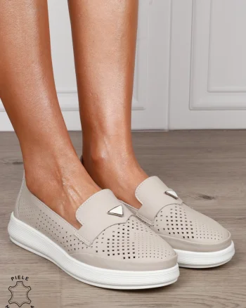 Mocasini Damă din Piele Naturală Perforata cu Accesoriu Metalic CRL1301 GRI