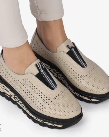 Pantofi Casual dama PERFORATI din Piele naturala CU DESIGN PE TALPA SLIP-ON CRL1338 BEJ