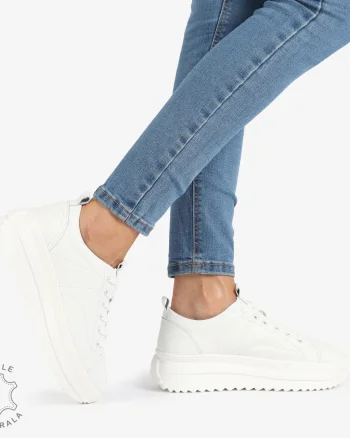 Pantofi Casual de dama din Piele Naturala CU CUSATURI DECORATIVE CRL1220 ALB