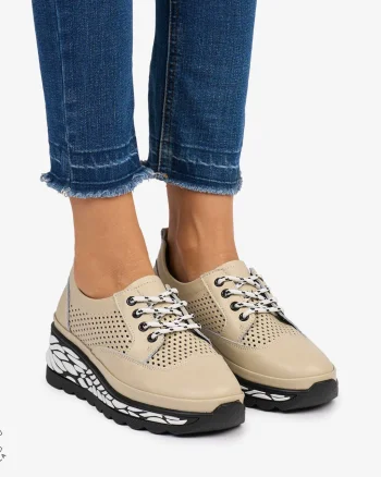 Pantofi Casual dama din Piele Naturala perforata talpa speciala cu model CRL1073 CULOARE: BEJ