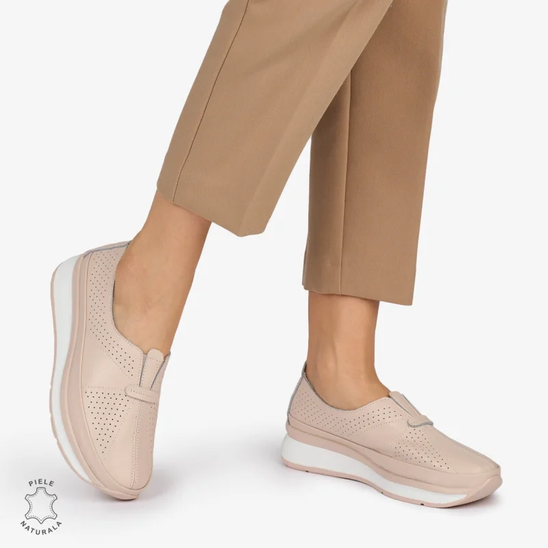 PANTOFI CASUAL Dama Piele Naturala USOR INALTA CRL1050 Culoare: ROZ