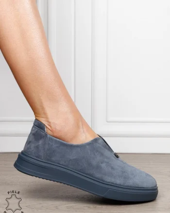 Pantofi casual dama slip-on din piele naturală intoarsa cu aspect modern CRL1817 ALBASTRU
