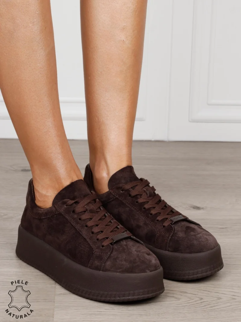 Pantofi casual damă din piele întoarsă naturală cu detaliu decorativ frontal CRL1820 MARO