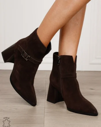 Botine damă din piele naturală întoarsă cu toc gros și vârf ascuțit CRL1829 CAFENIU