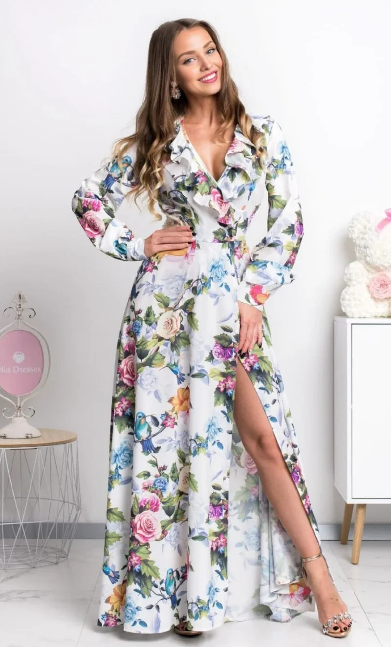 Rochie alba lunga cu flori multicolore cu maneca lunga suprapusa Rosella