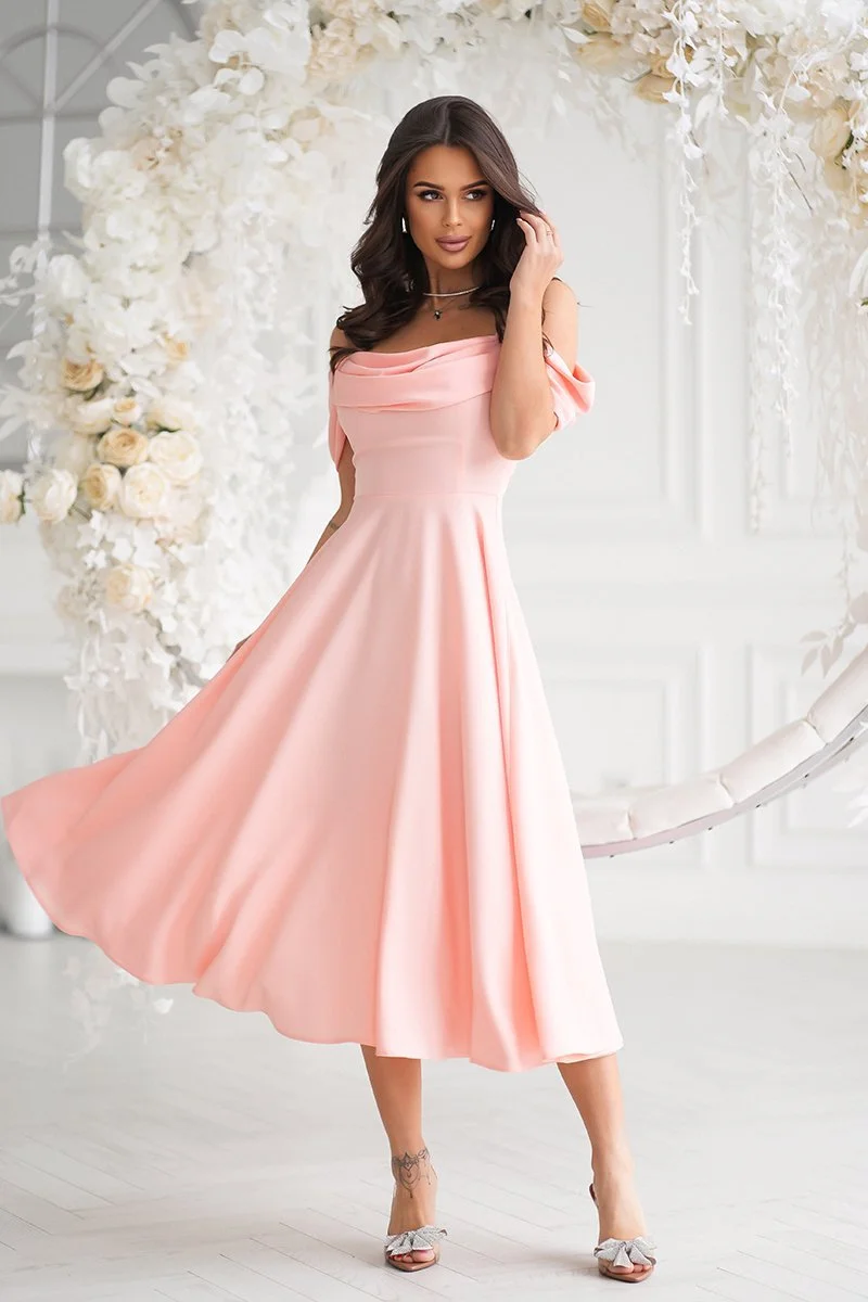 Rochie baby doll midi roz caisa cu umerii goi evazata Anelisa