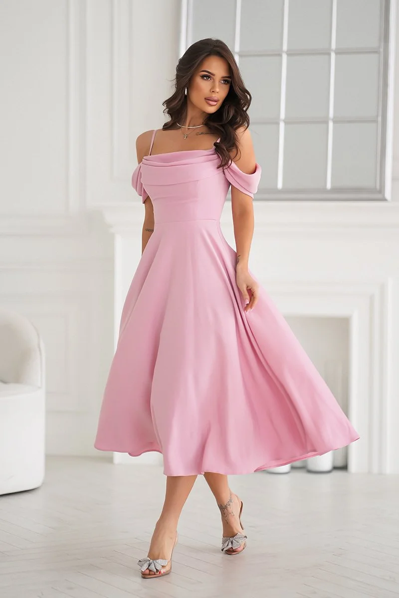 Rochie baby doll midi roz prafuit cu umerii goi evazata Anelisa