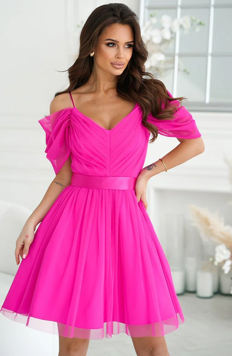 Rochie babydoll scurta roz fucsia din tulle cu umeri goi Cayenne