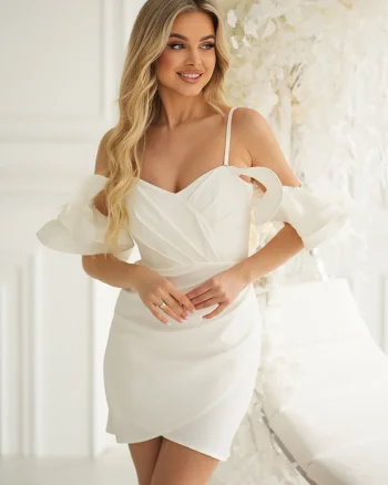 Rochie cununie civila scurta alba mulata cu umeri goi si volane Ariana