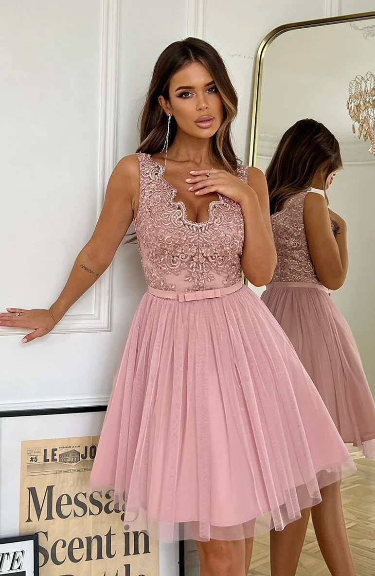 Rochie de ocazie scurta cu tul si broderie roz pudra Ecaterina