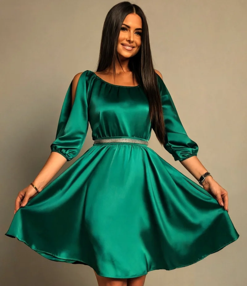 Rochie de ocazie scurta din satin verde babydoll cu umerii goi Calirroe