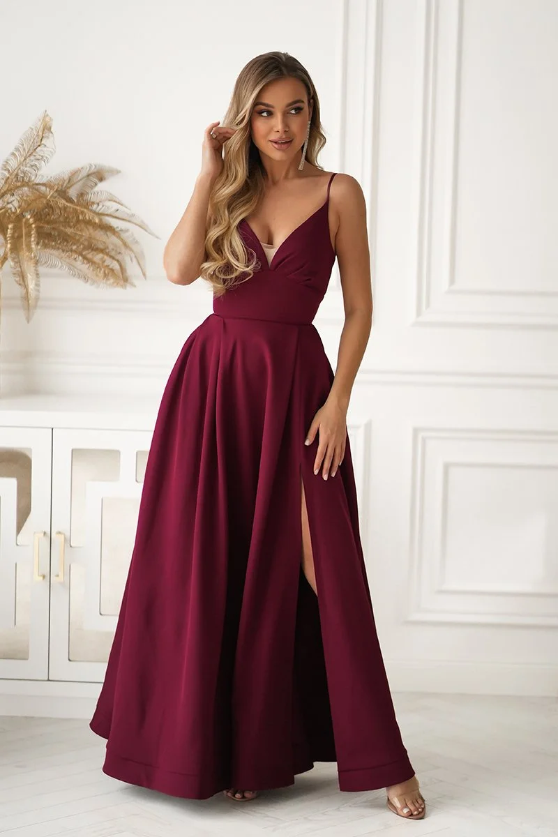 Rochie eleganta lunga burgundy cu bust tip corset vaporoasa Jasmine