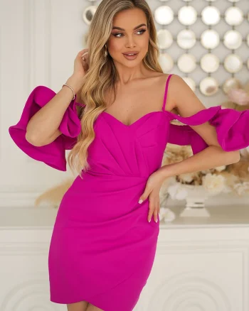 Rochie eleganta scurta roz fucsia mulata cu umeri goi Ariana