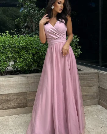 Rochie lunga din tul si vascoza roz pudra vaporoasa Andreea
