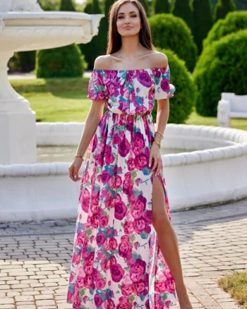 Rochie lunga ecru cu flori roz cu umerii goi vaporoasa Madlena