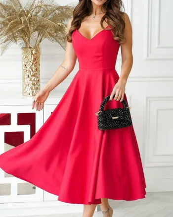 Rochie midi in clos rosie vaporoasa cu umerii goi Fabiola