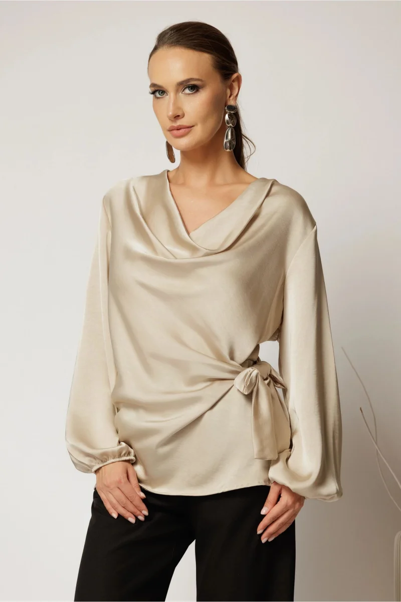 Bluza bej din satin cu croi lejer si nod in talie