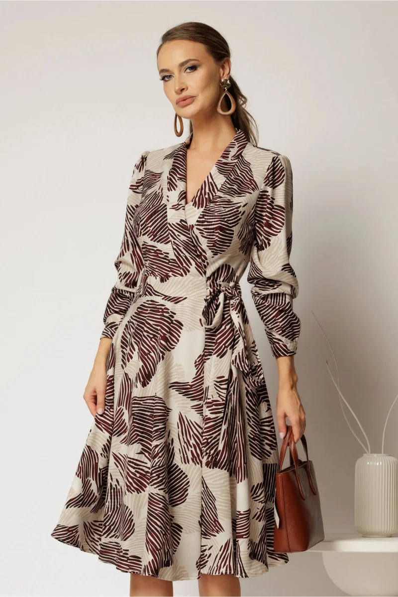 Rochie midi imprimeu abstract bordo cu aspect petrecut si cordon in talie