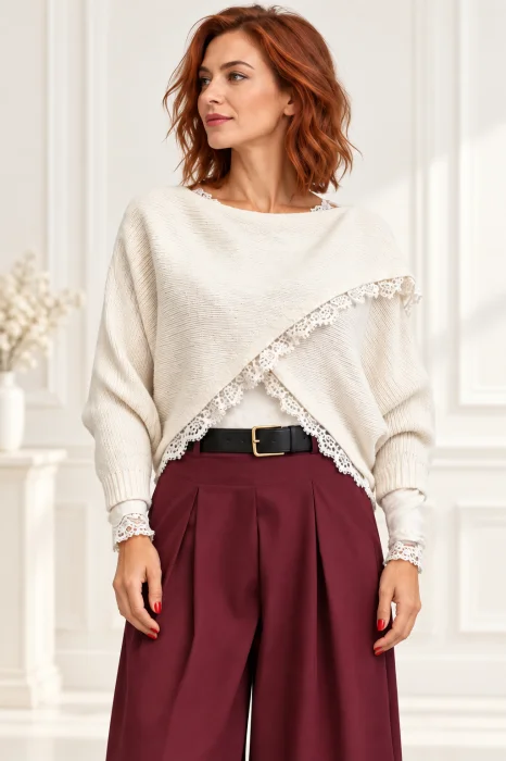 Pulover tip poncho petrecut asimetric, cu lana si dantela, alb ivory