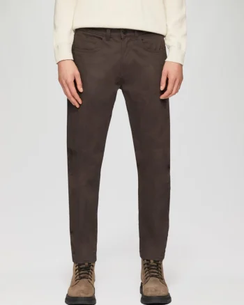 Pantaloni barbati, Mauro cu talie medie, croiala Regular Fit, Straight Leg, Maro (SELECTATI MARIMEA: 29, SELECTATI LUNGIMEA: 32)