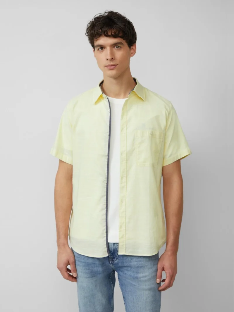 s.Oliver Camasa cu maneca scurta barbati, croiala Slim Fit si design cu un singur buzunar, Galben deschis (SELECTATI MARIMEA: S)