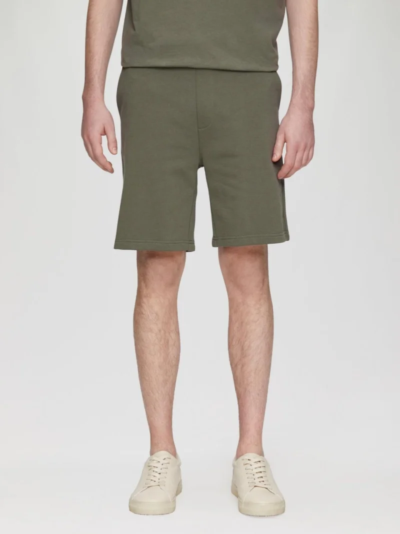 Q/S by s.Oliver Pantaloni scurti sport, barbati, cu talie medie si croiala Regular Fit, Verde (SELECTATI MARIMEA: XL)