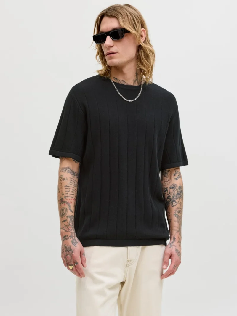 Jack & Jones Tricou barbati la baza gatuilui, din bumbac organic, Relaxed Fit, JJEBRADLEY, Negru (SELECTATI MARIMEA: M)