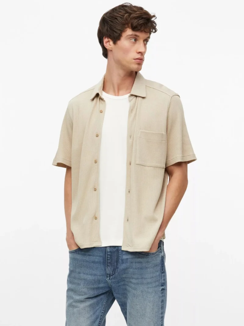s.Oliver Camasa barbati din amestec de bumbac, piqué tip waffle, Relaxed fit, Bej (SELECTATI MARIMEA: L)