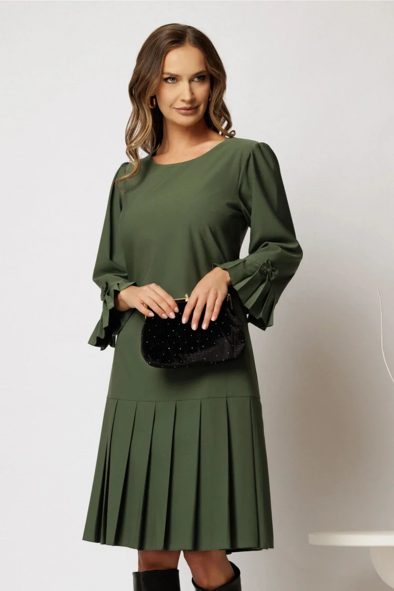 Rochie midi kaki cu croi drept si pliuri la baza fustei