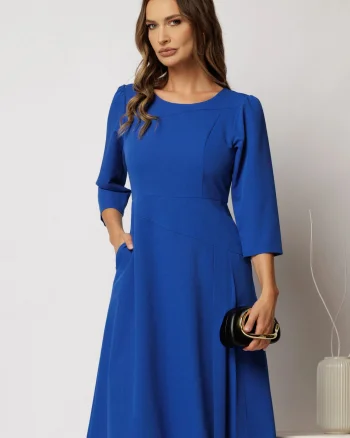 Rochie midi albastra cu pliuri pe fusta si croi evazat