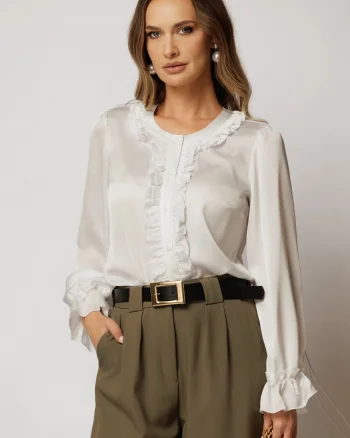 Bluza alba eleganta cu volanase mici si inchidere cu nasturi