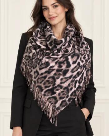 Esarfa patrata mare, imprimeu animal print cu maron, negru si bej inchis