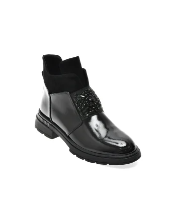 Ghete EPICA negre, 5KR818, din piele naturala lacuita