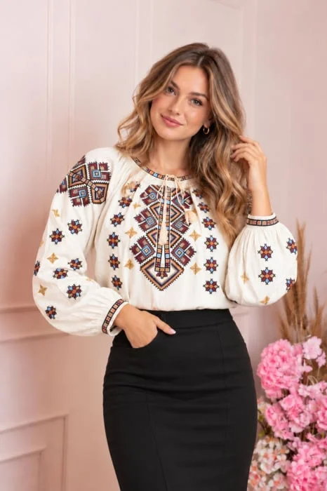 Bluza tip ie crem cu motiv geometric maro Isabela 02